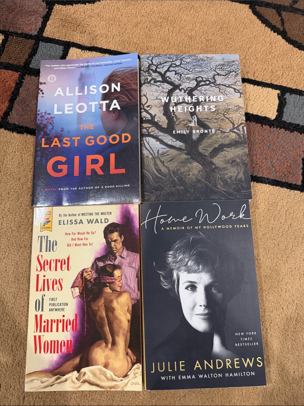 Book Bundle - Picture 1 of 5